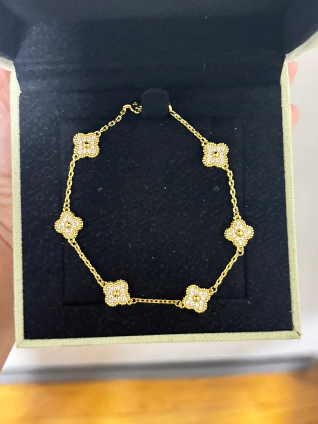 18K gold filled 6 clover bracelet image indicator(5)