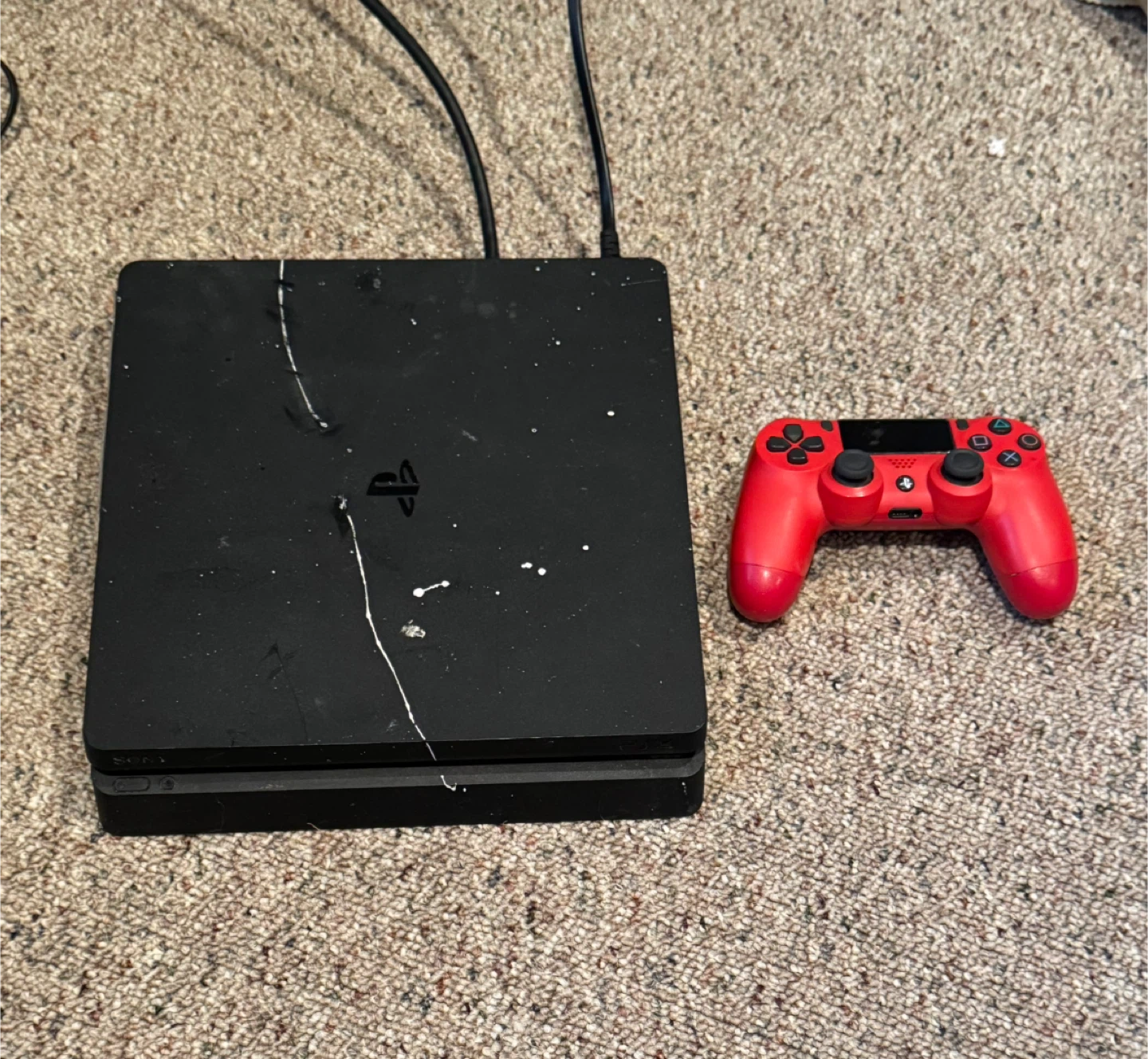 Sony PlayStation 4 (PS4)