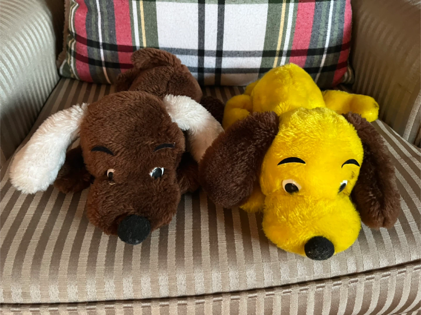 Set of 2 Vintage 1973 R Dakin & Co 10" DROOPER DOG Plush Stuffed