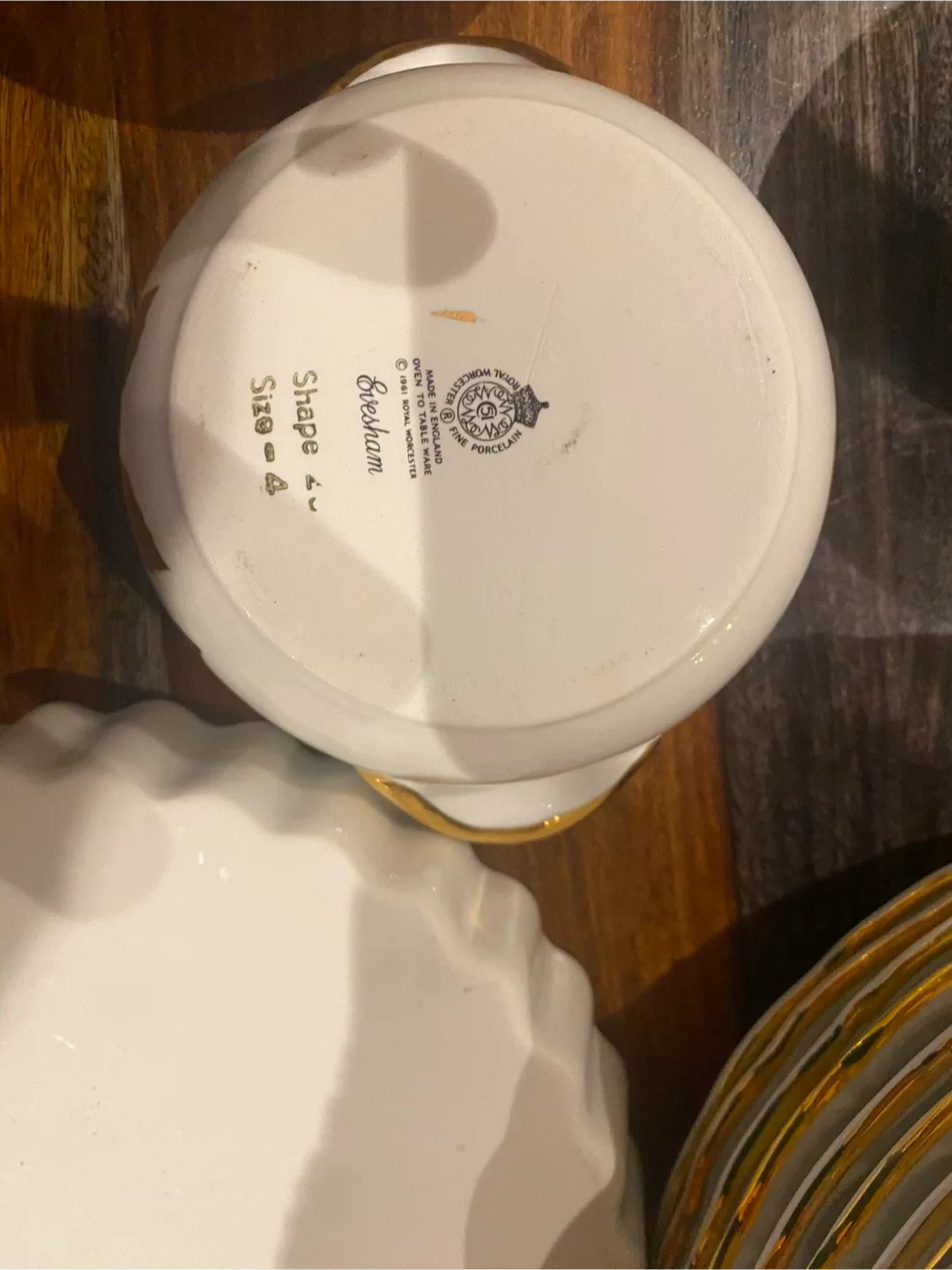 Royal Worcester Evesham Dinnerware Set image indicator(2)