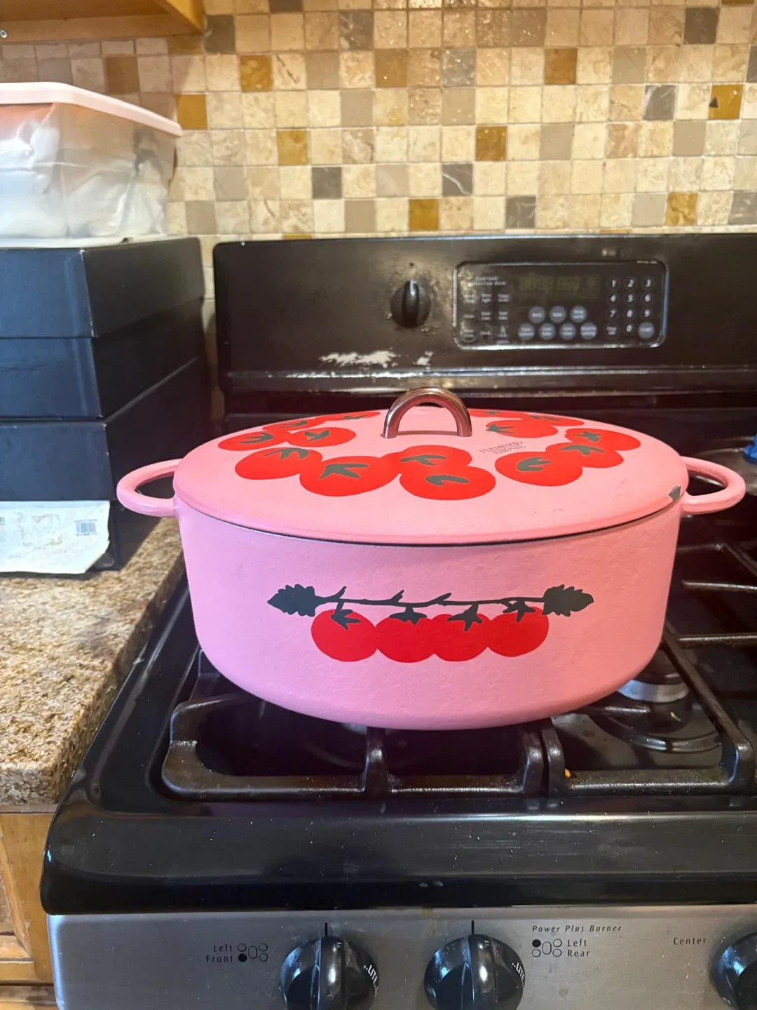 Flamingo Estate Dutch Oven thumbnail
