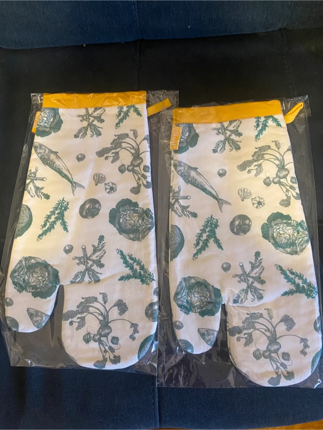 Great Jones Oven Mitts, New in Package thumbnail