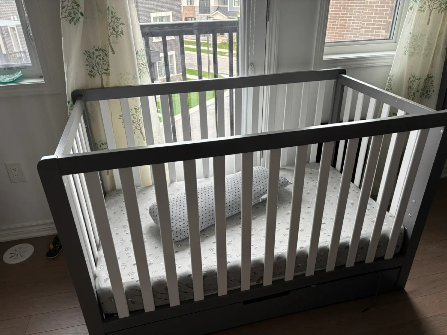 CARTERS by DaVinci Colby 4-in-1 Crib w/Trundle Drawer image indicator(6)