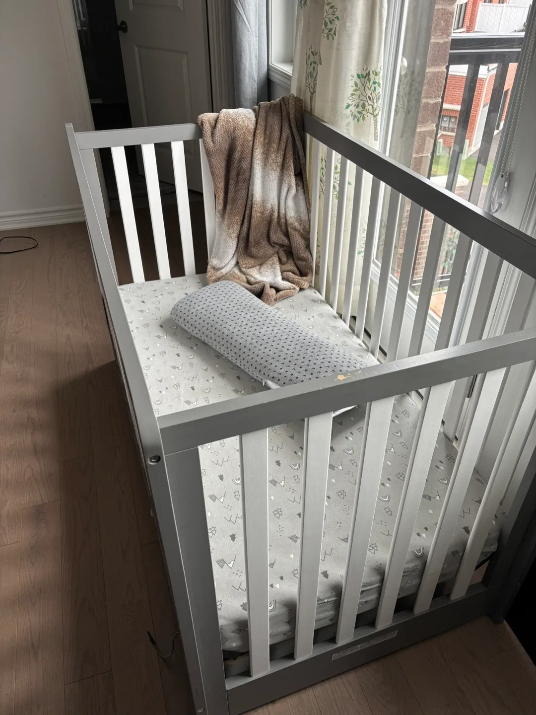 CARTERS by DaVinci Colby 4-in-1 Crib w/Trundle Drawer image indicator(7)