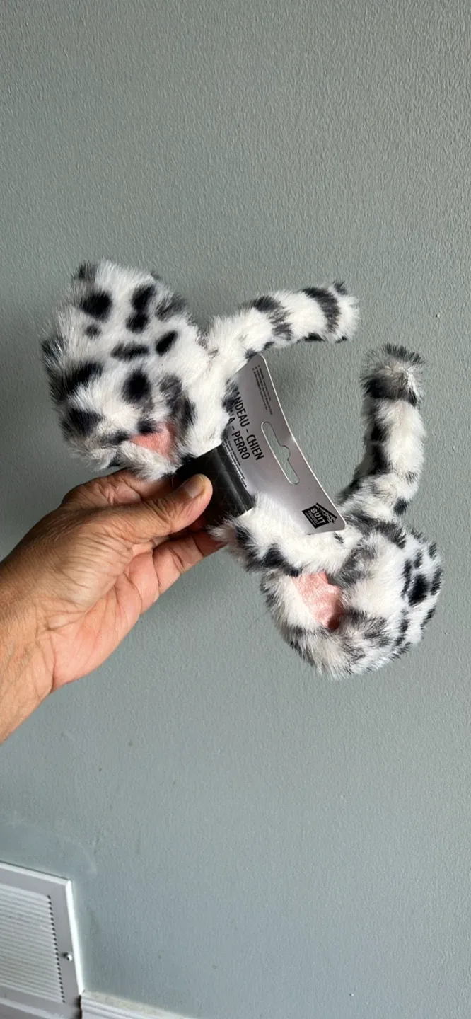 🥕BOX OF DOG ACCESSORIES (11.8" x 15.7") - New in Box! image indicator(9)