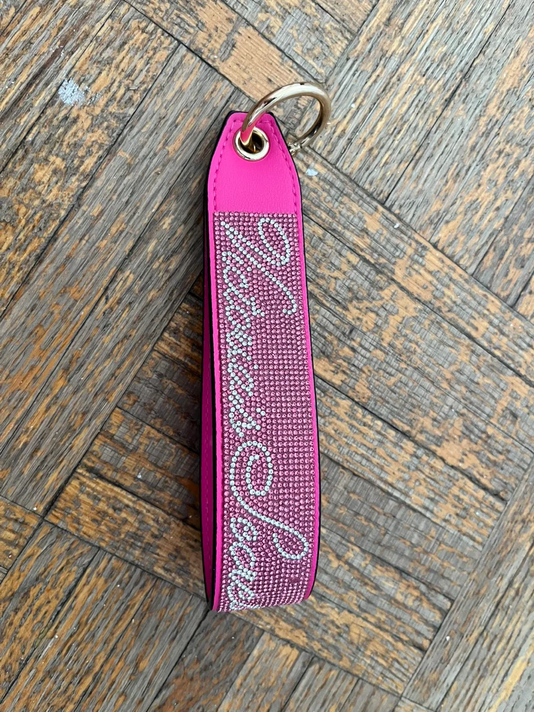 Victoria's Secret Pink Keychain image indicator(2)