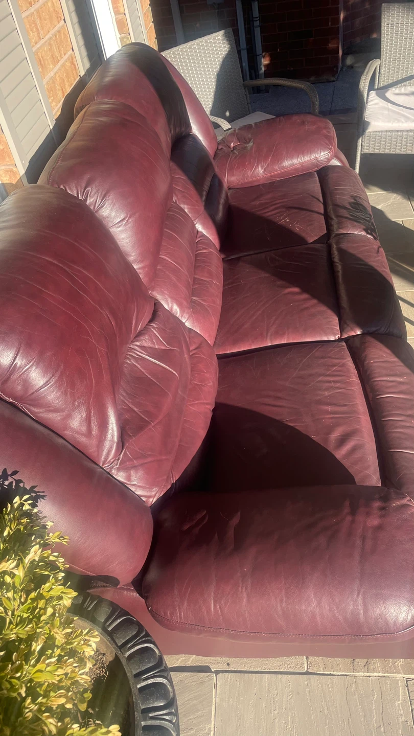 Burgundy Leather Sofas - photo 2