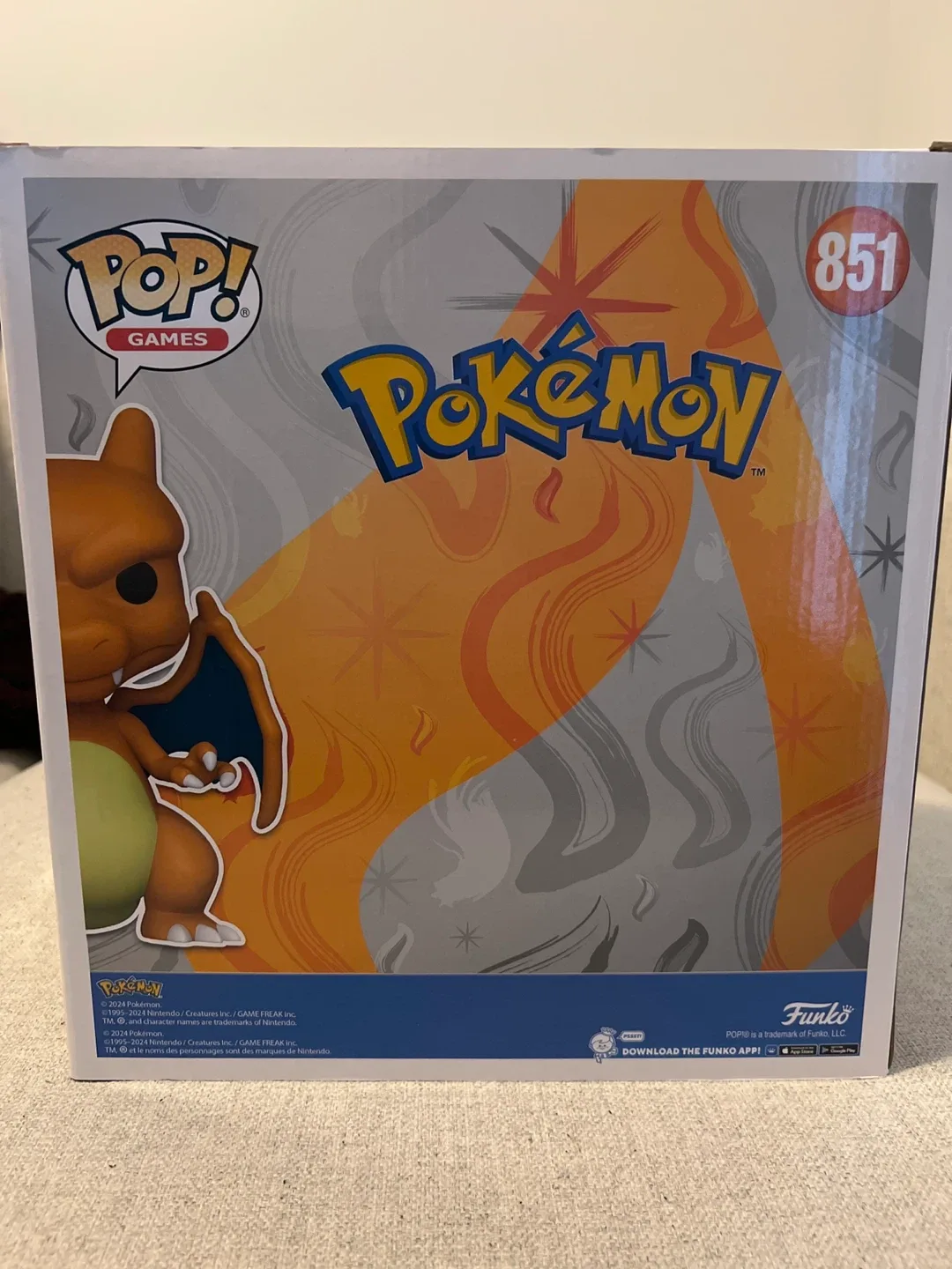 Funko Pop! Games: Pokemon - Charizard #851 image indicator(3)