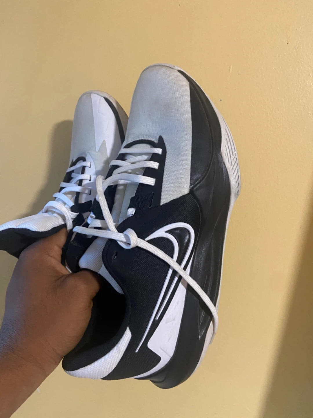 Nike Basketball or Running Shoes - Black & White - photo 2