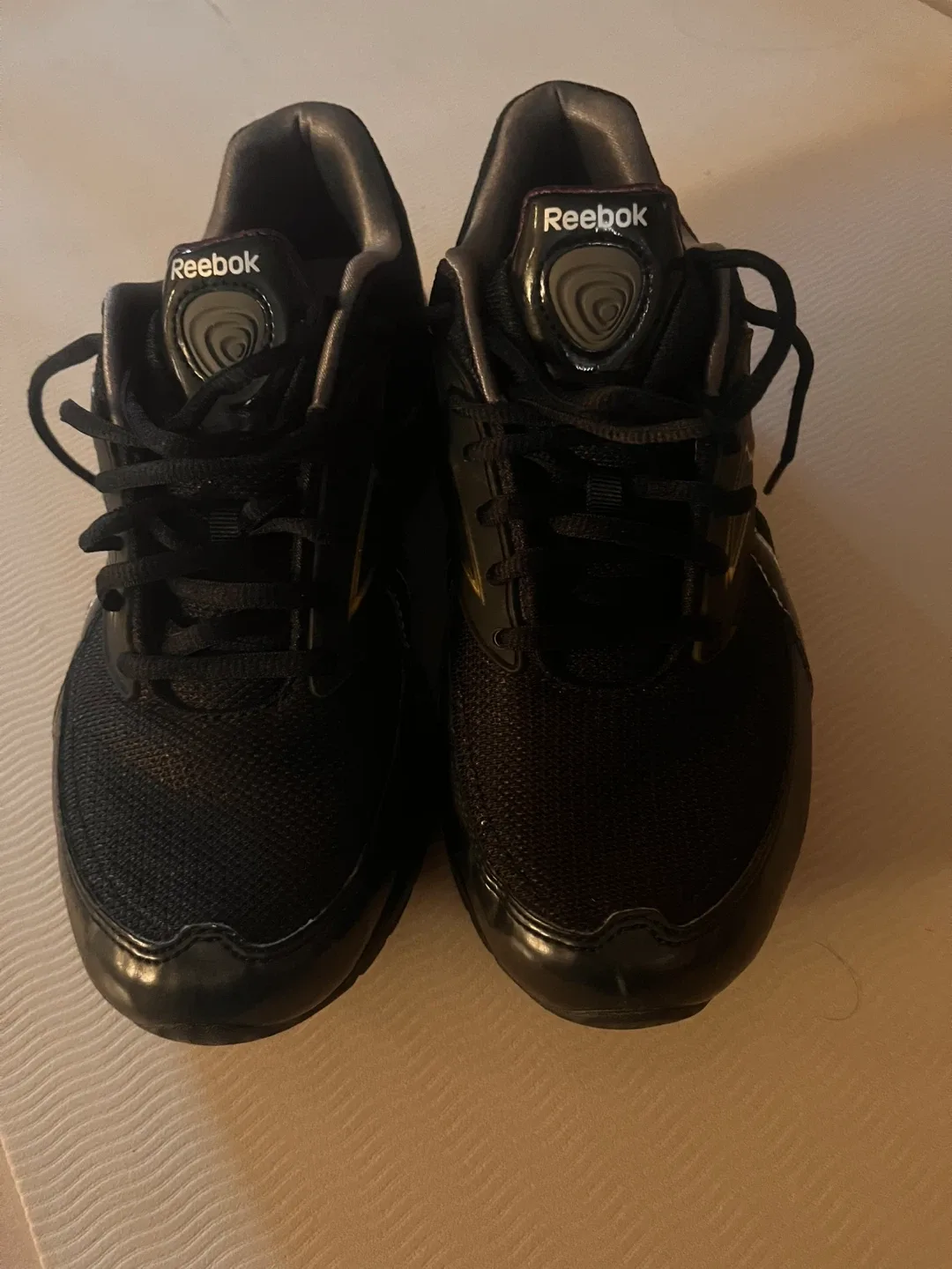 Reebok Black Running Shoes image indicator(2)