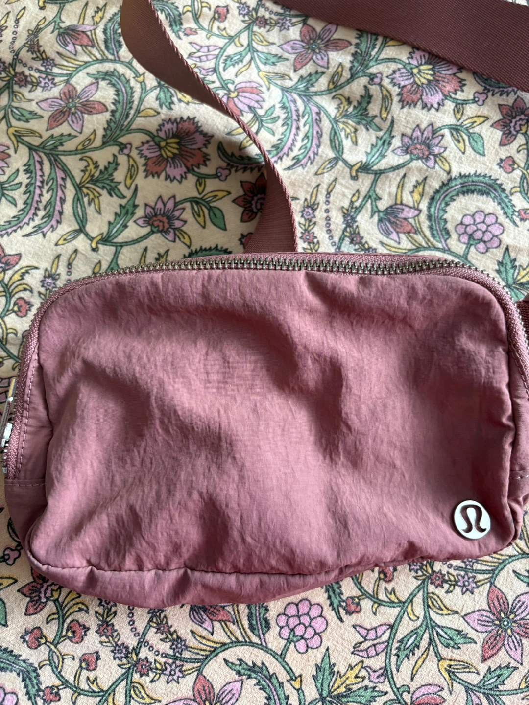 Lululemon belt bag
