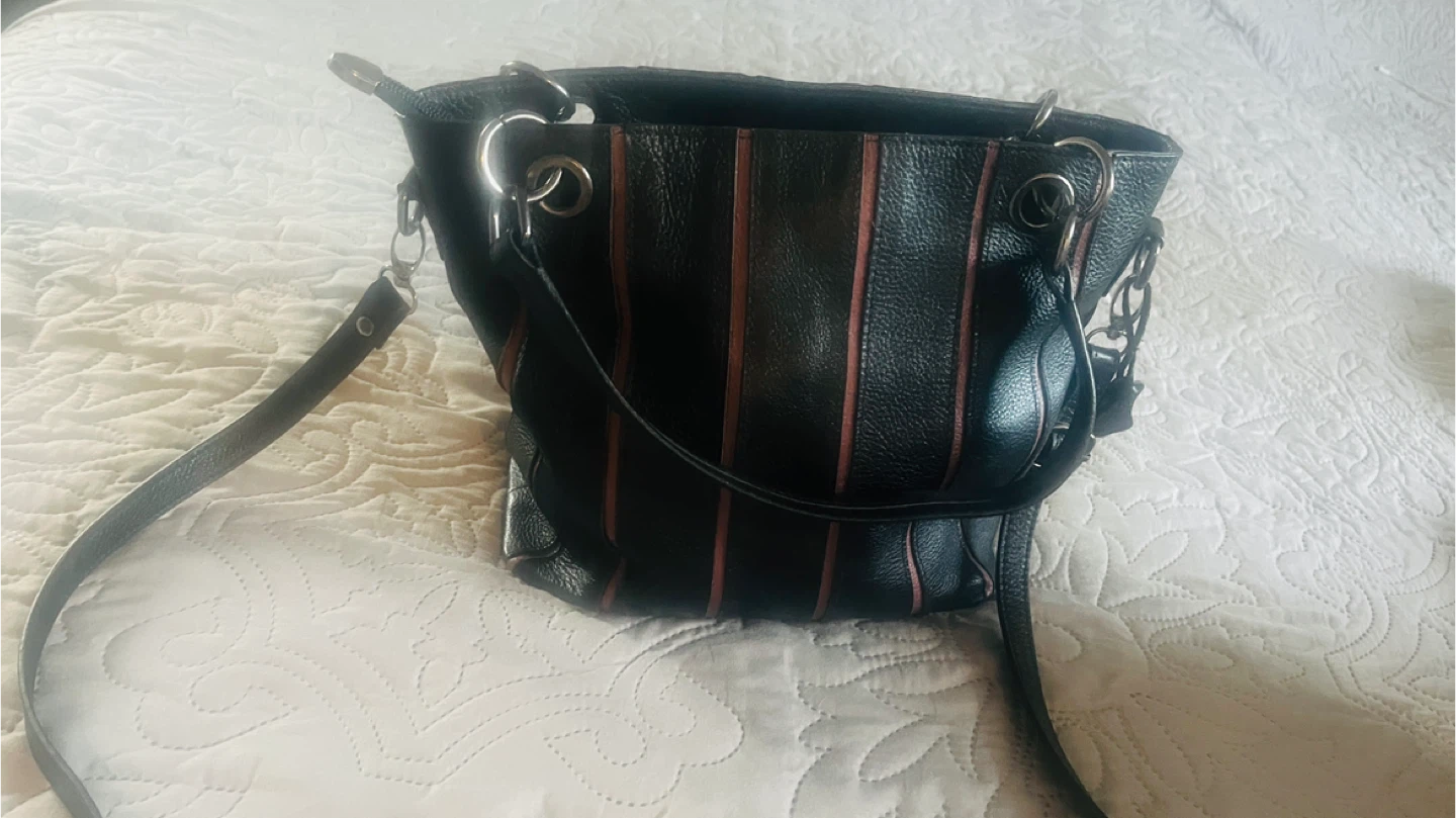 Black Leather Striped Shoulder Bag - photo 2