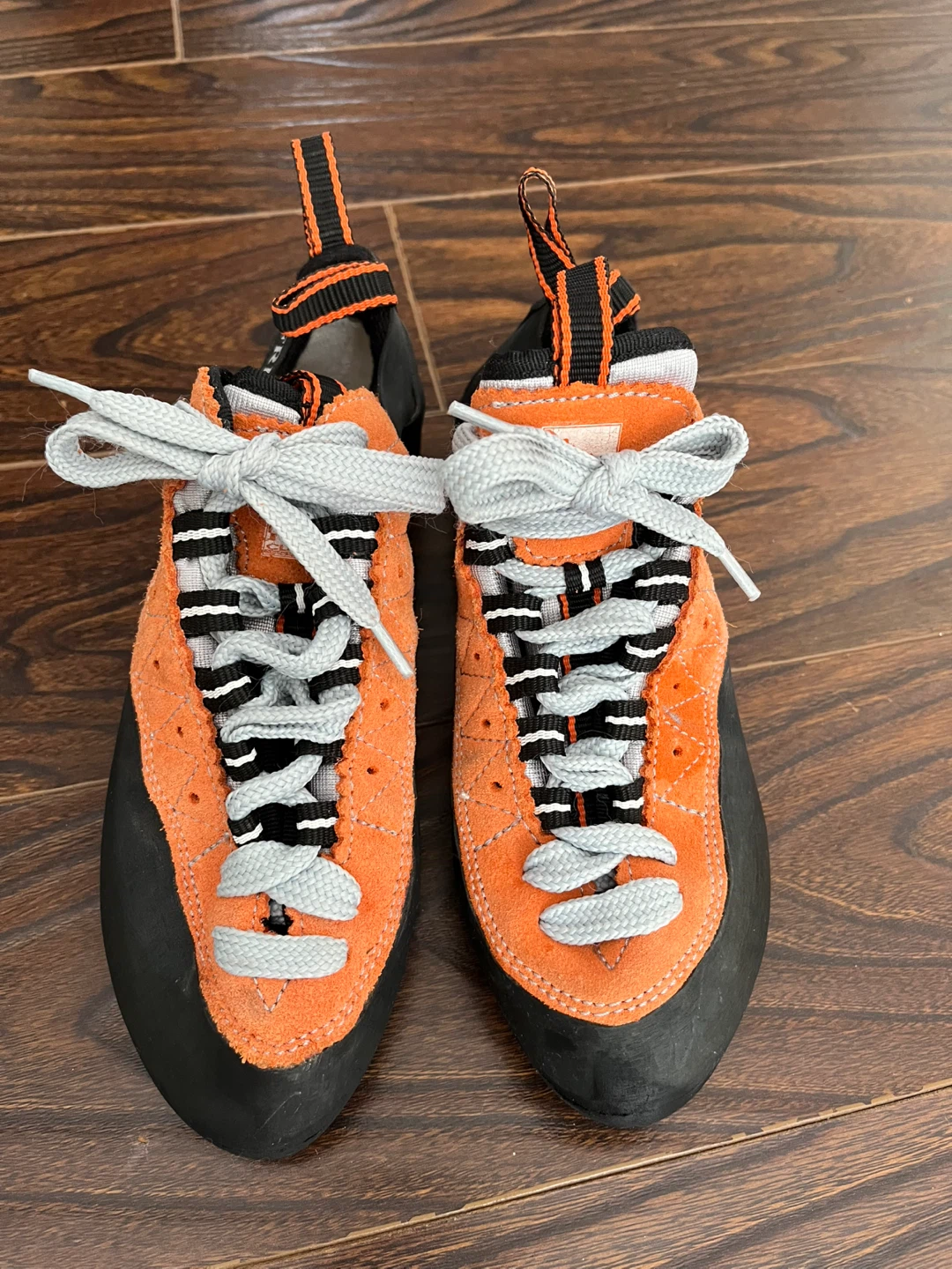 Climbing Climbing Shoes - Size 7