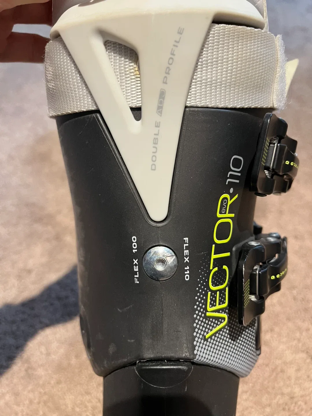 Head Vector 110 Ski Boots - Size 23.5 image indicator(3)