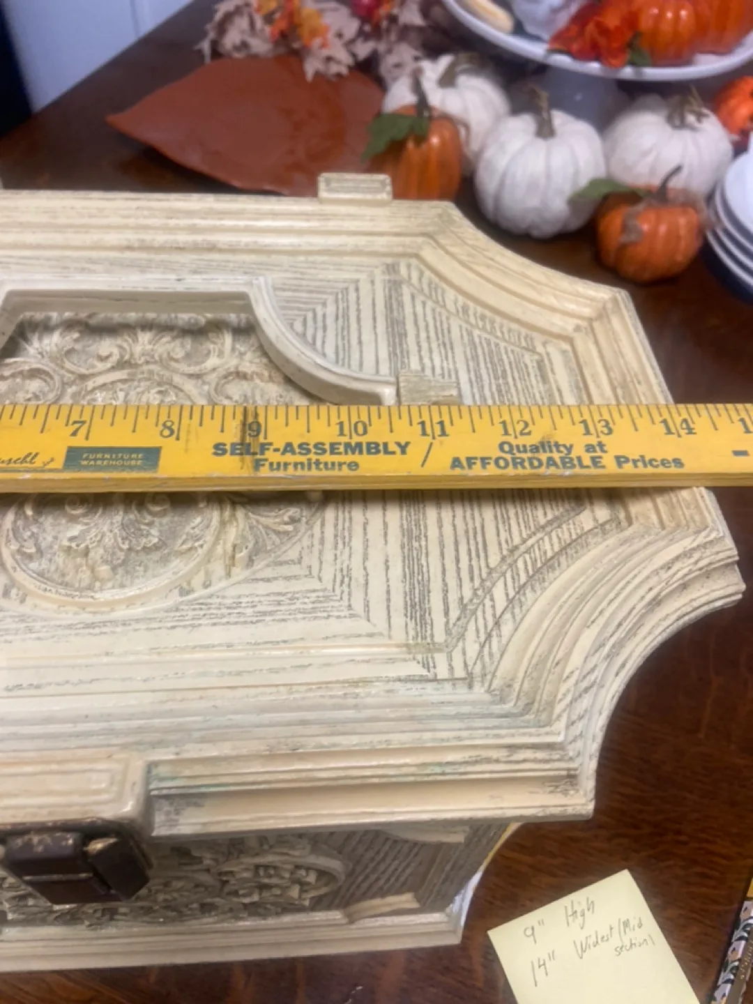 Vintage 60’s Sewing  Box image indicator(8)