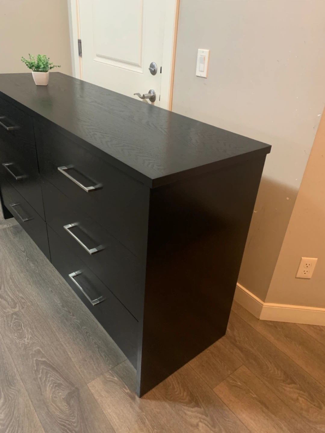 Black 6-Drawer Dresser - photo 4