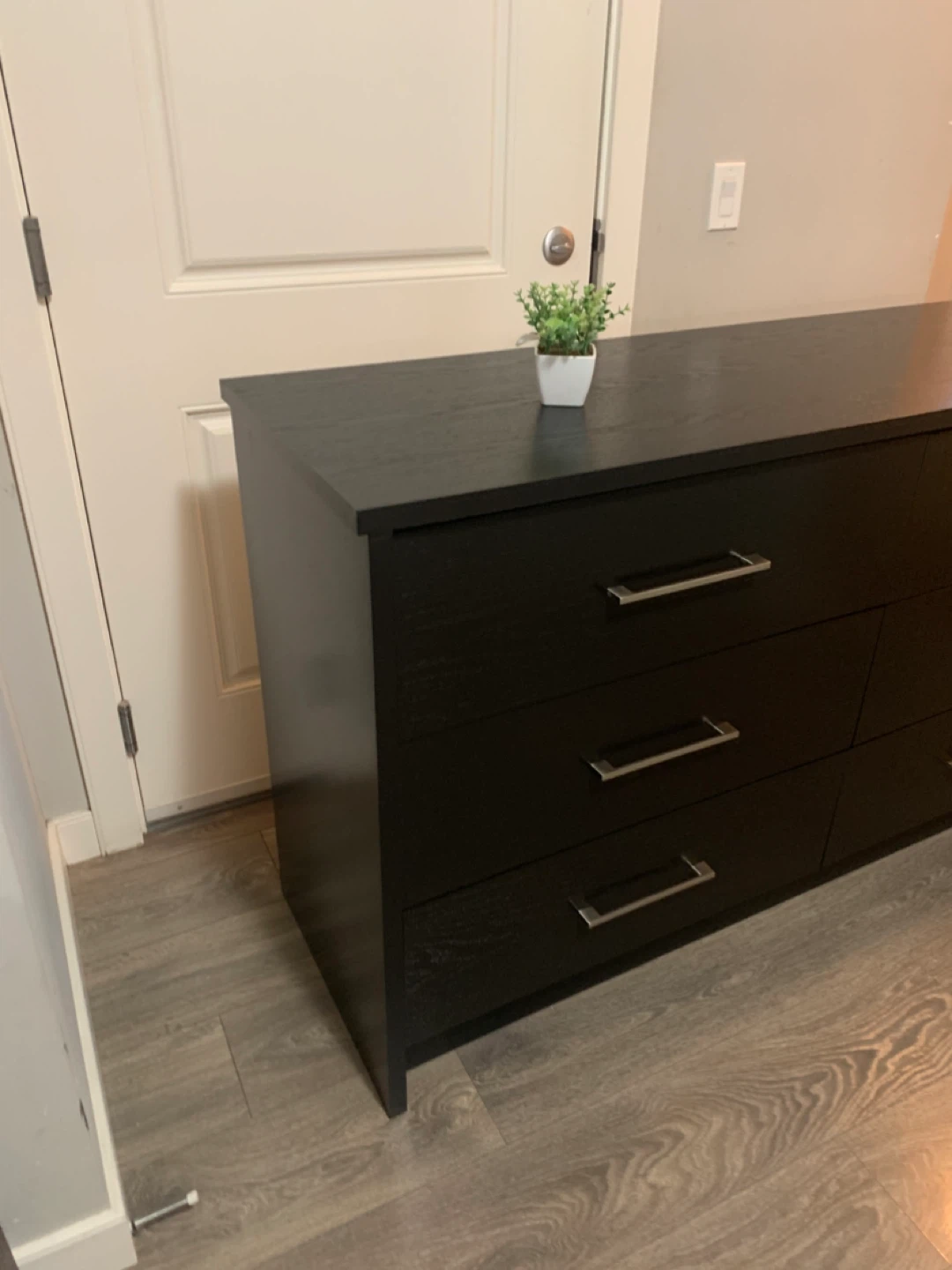Black 6-Drawer Dresser - photo 3