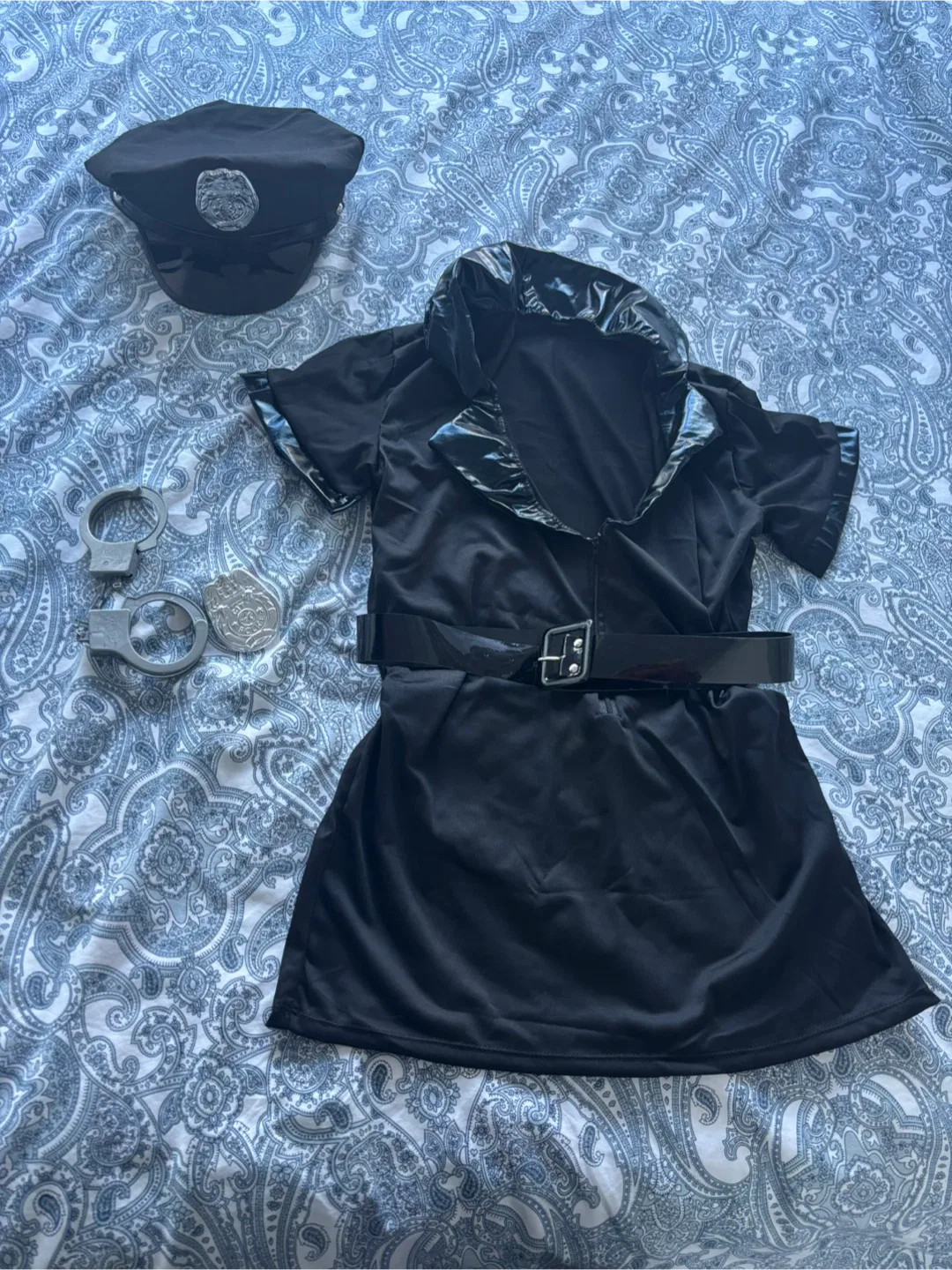 Women's Cop Costume - Black, Size S image indicator(2)