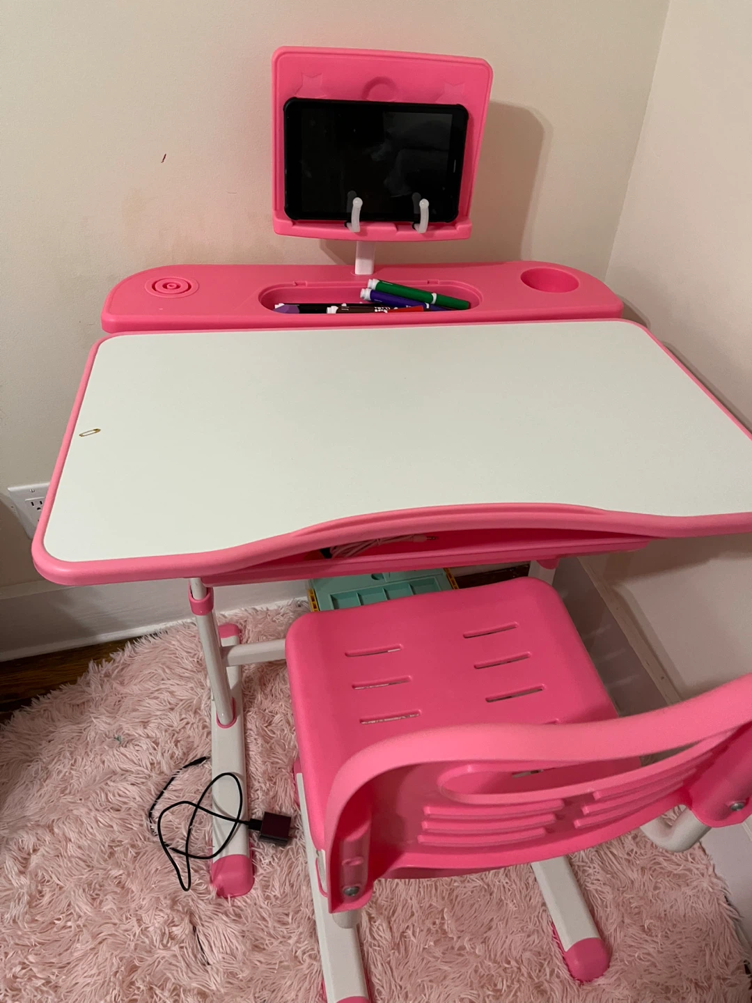 Adjustable Kids Desk and Chair Set - Pink & White