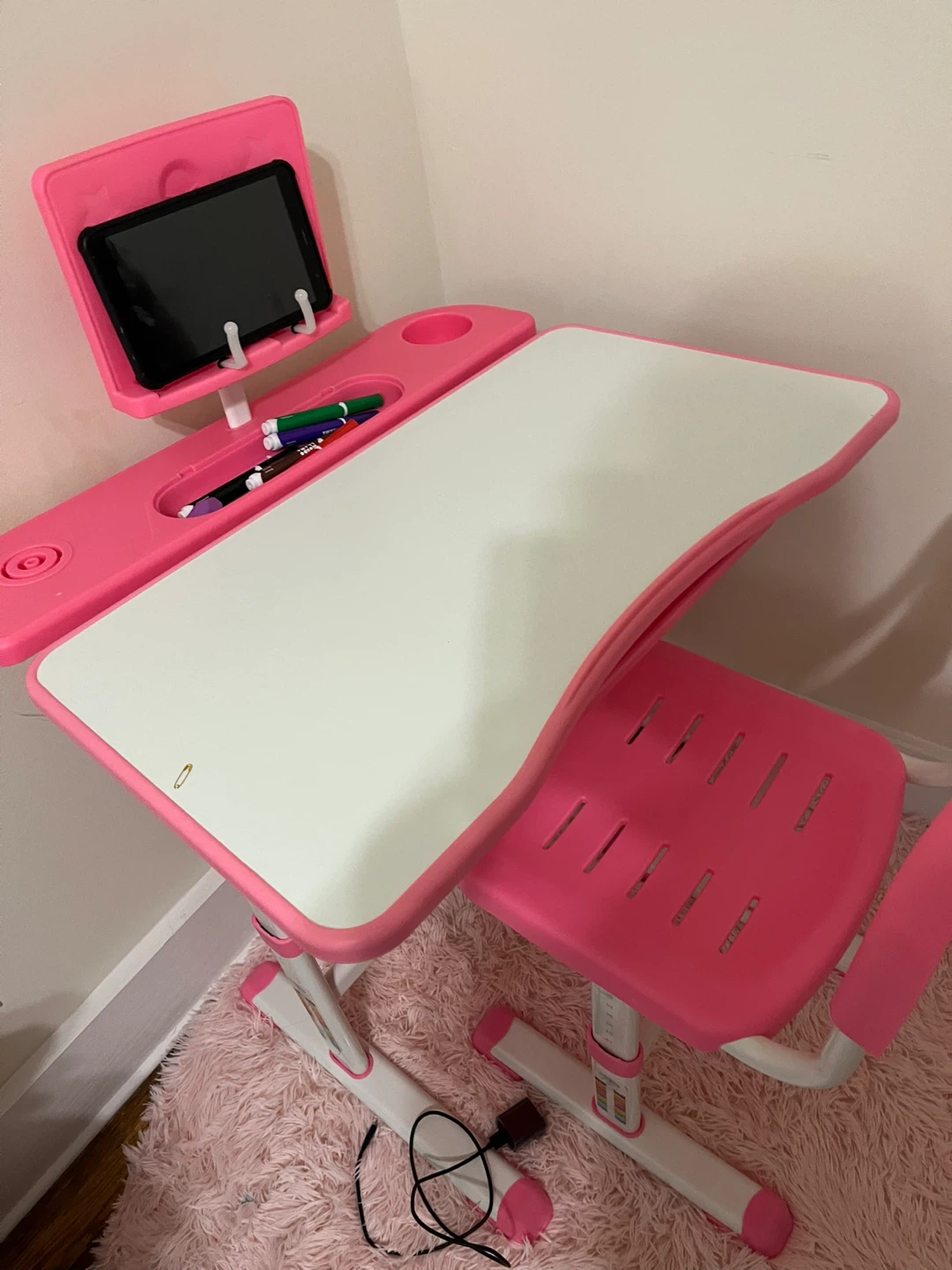 Adjustable Kids Desk and Chair Set - Pink & White - photo 2