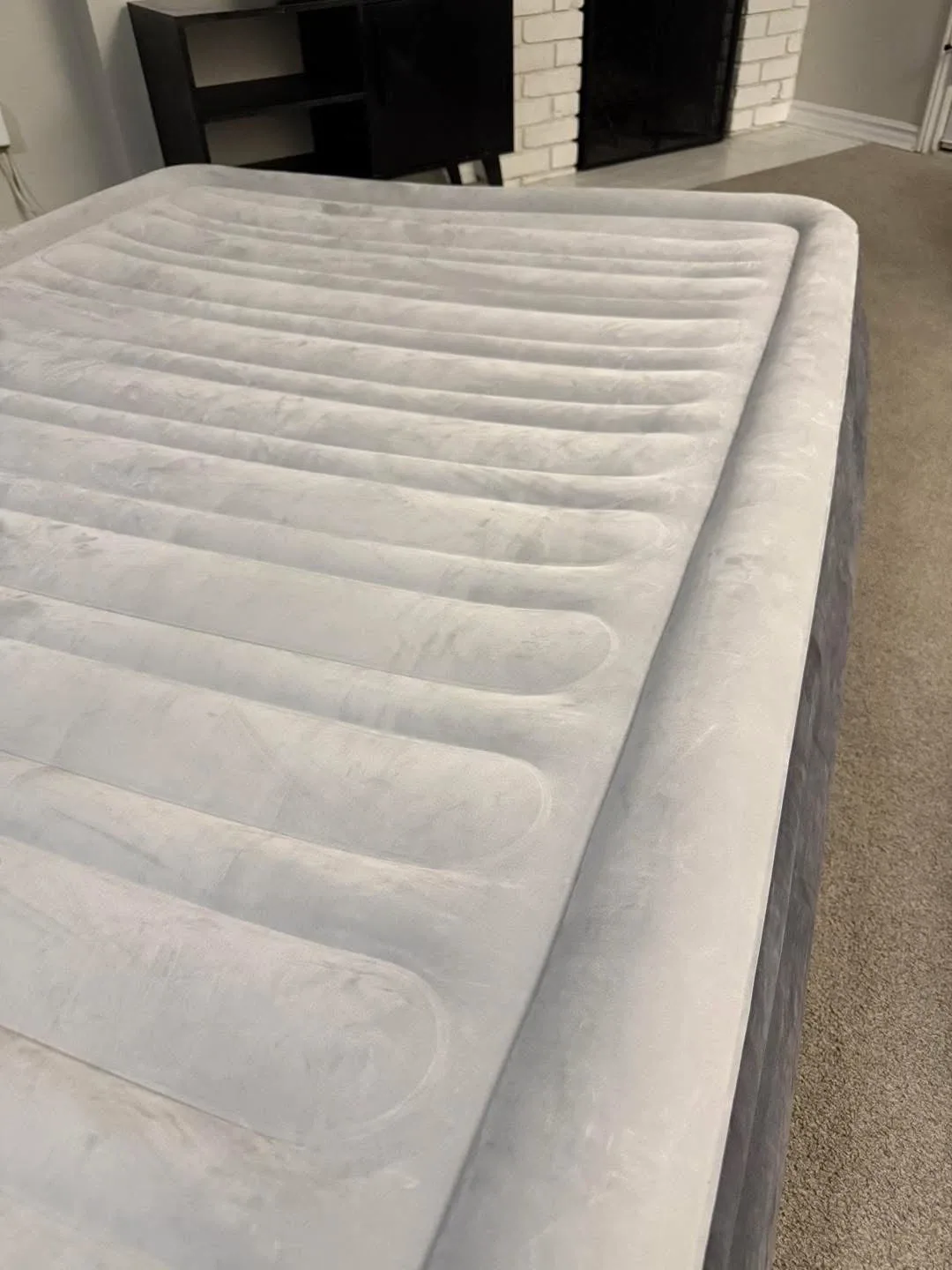 13” Full Size Self-Inflatable Air Mattress image indicator(6)