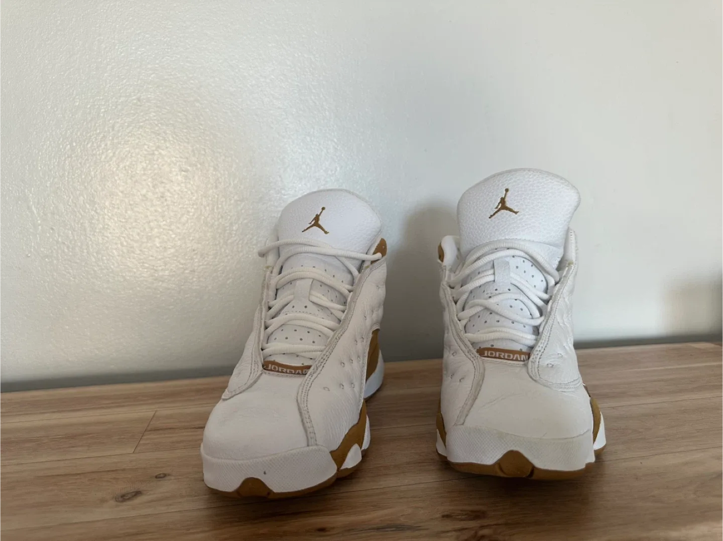 Jordan 13 Retro White/Wheat image indicator(3)