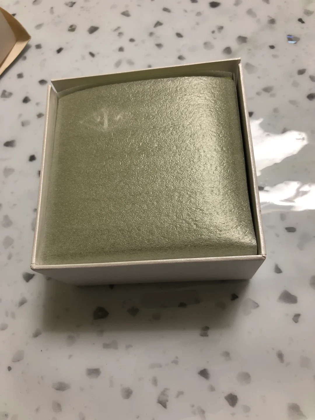 Van Cleef & Arpels Jewellery Box 🥕 image indicator(3)