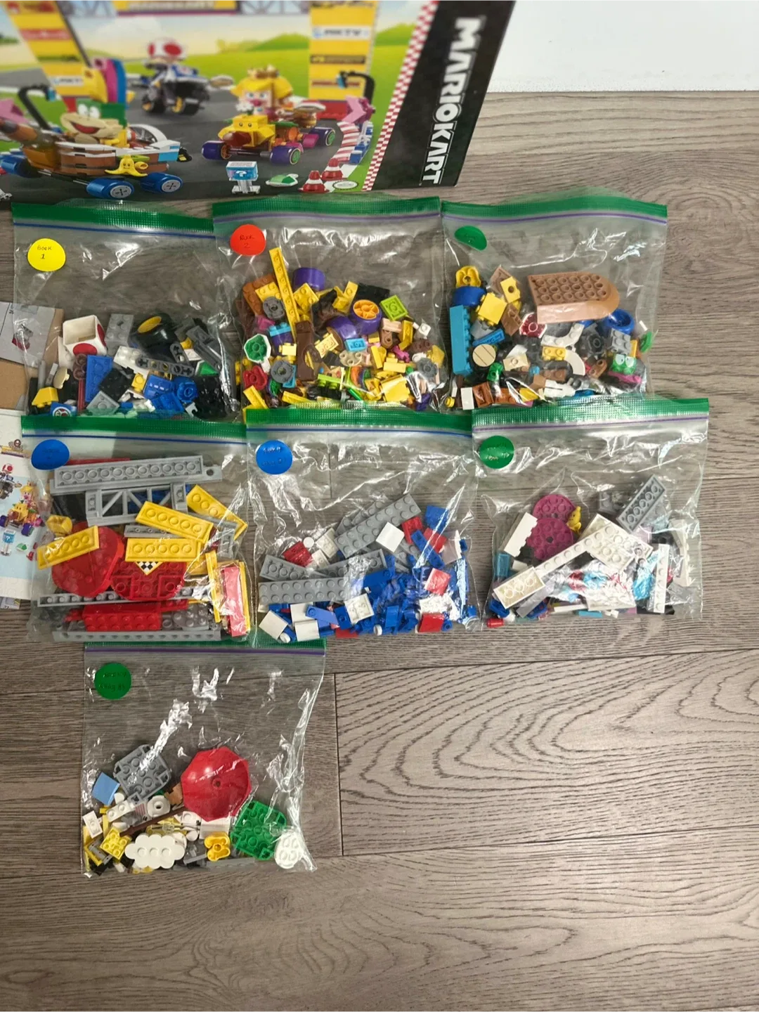 LEGO Super Mario Mario Kart Baby Peach & Grand Prix Set image indicator(3)