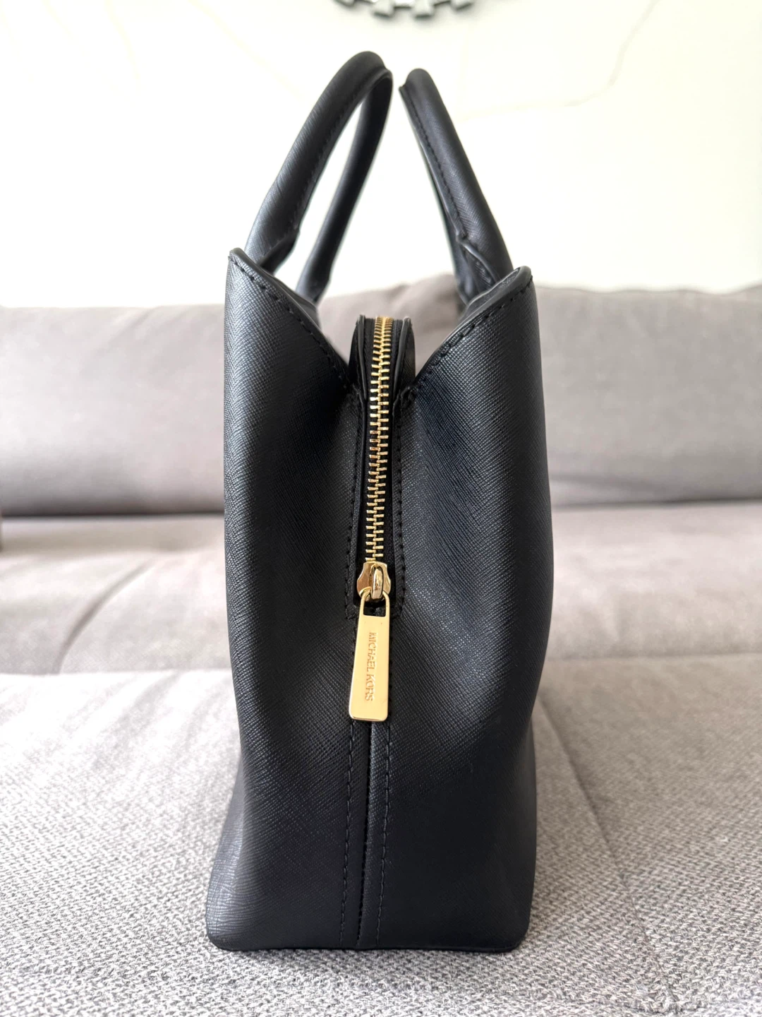 MICHAEL KORS SAVANAH MEDIUM SAFFIANO LEATHER SATCHEL - photo 2