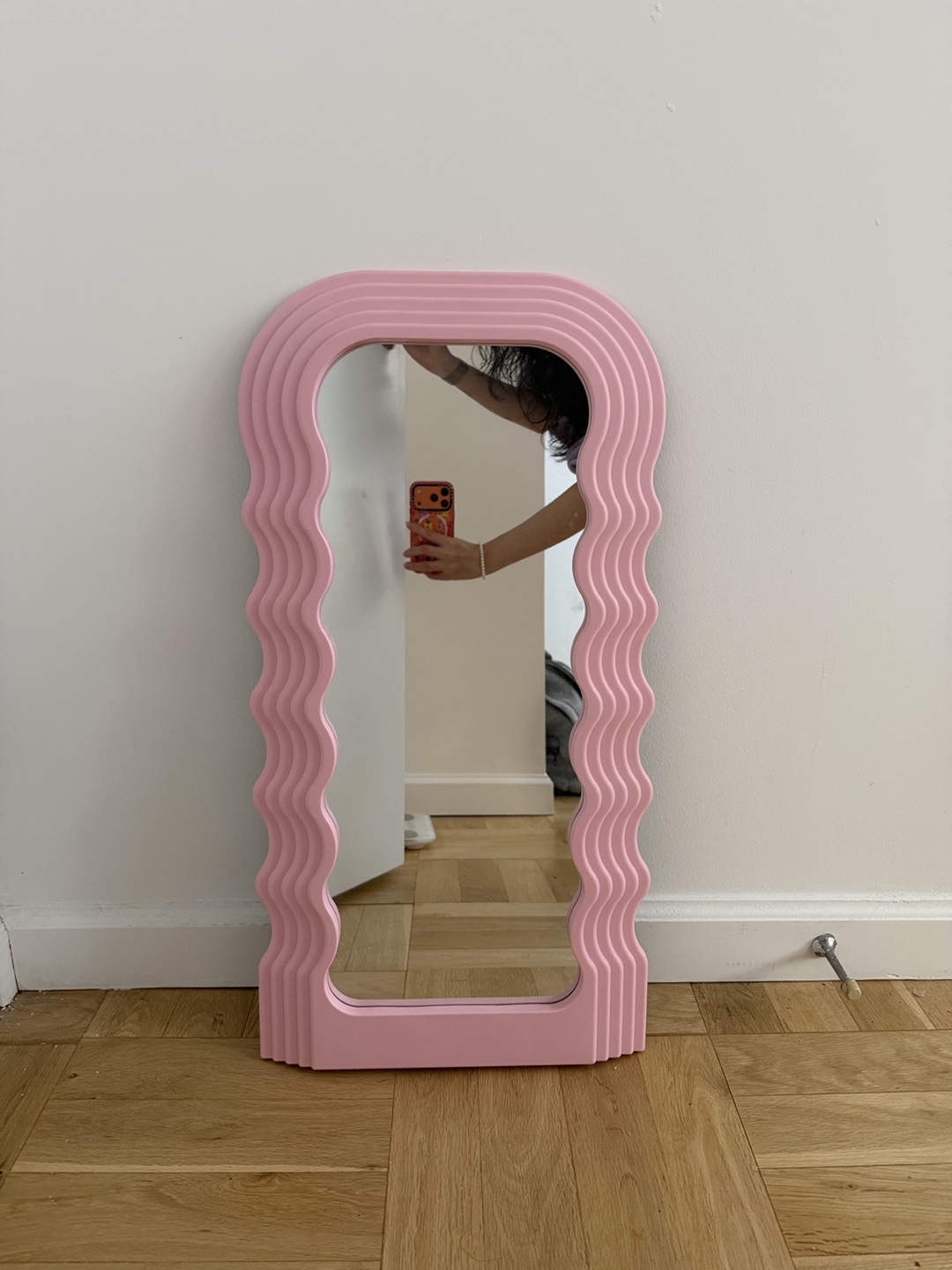 Pink Wavy Mirror - Funky Home Decor - photo 2
