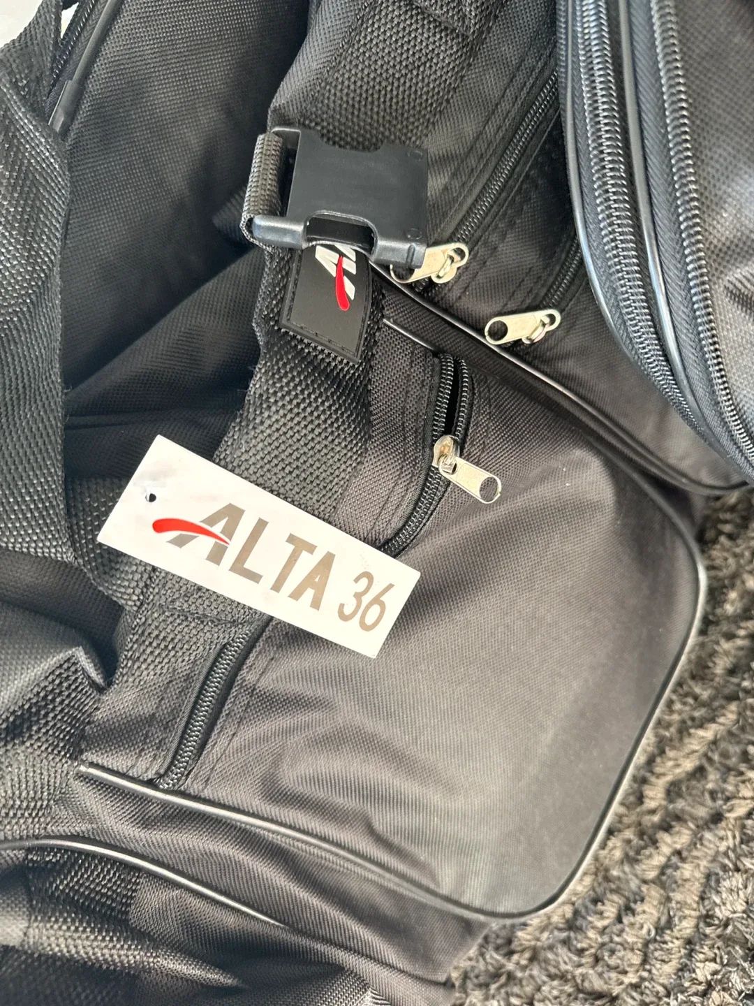 ALTA 36 Black Rolling Duffel Bag image indicator(2)