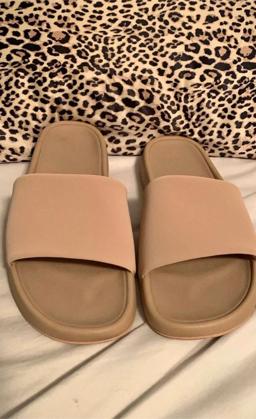 Lululemon beach wood Slides, Size 8 thumbnail