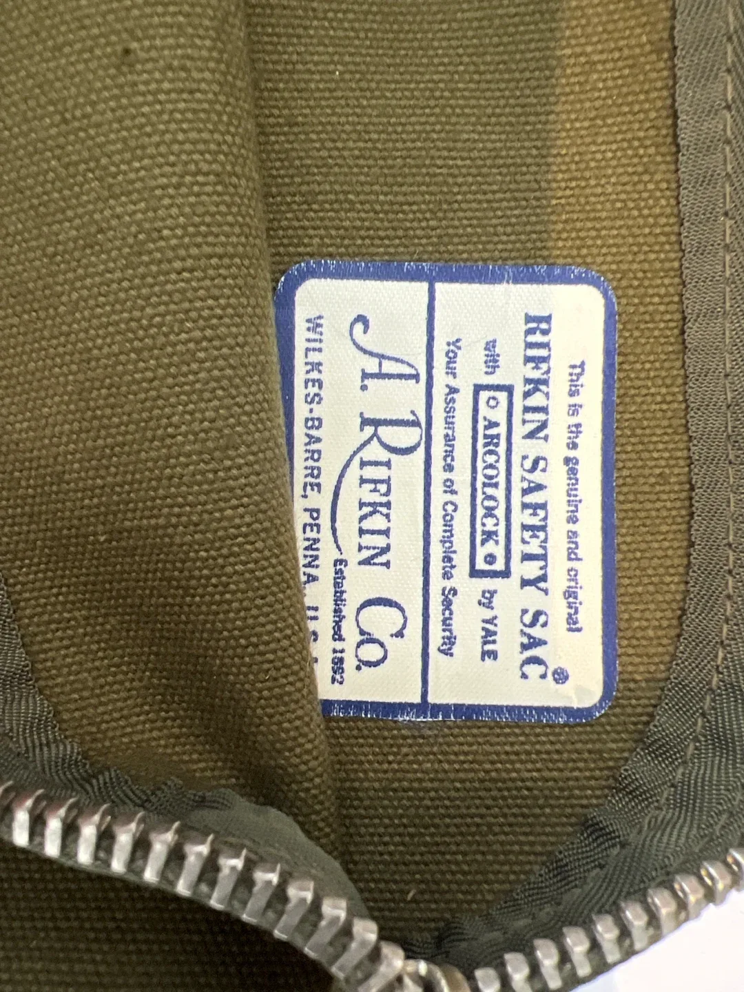 Rifkin Safety Sac - Calgary Planetarium image indicator(3)