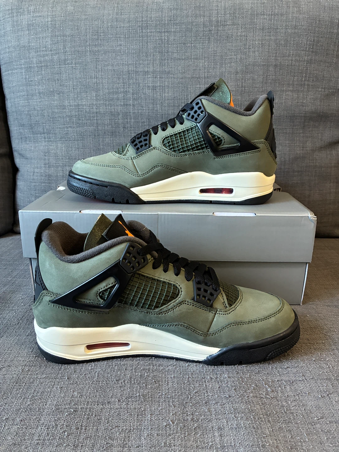 Undefeated x Air Jordan 4 Retro - photo 3