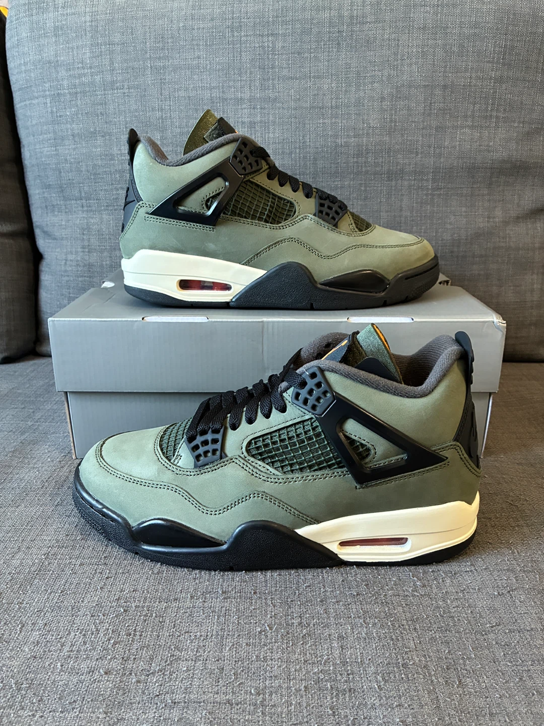 Undefeated x Air Jordan 4 Retro - photo 2
