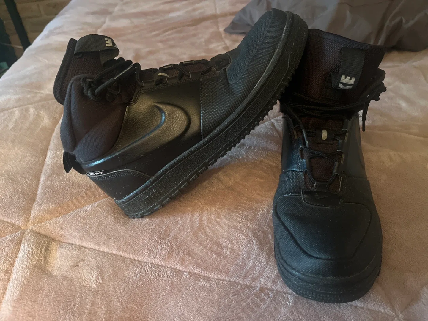 Nike Air Force 1 High Black Winter Boots image indicator(5)