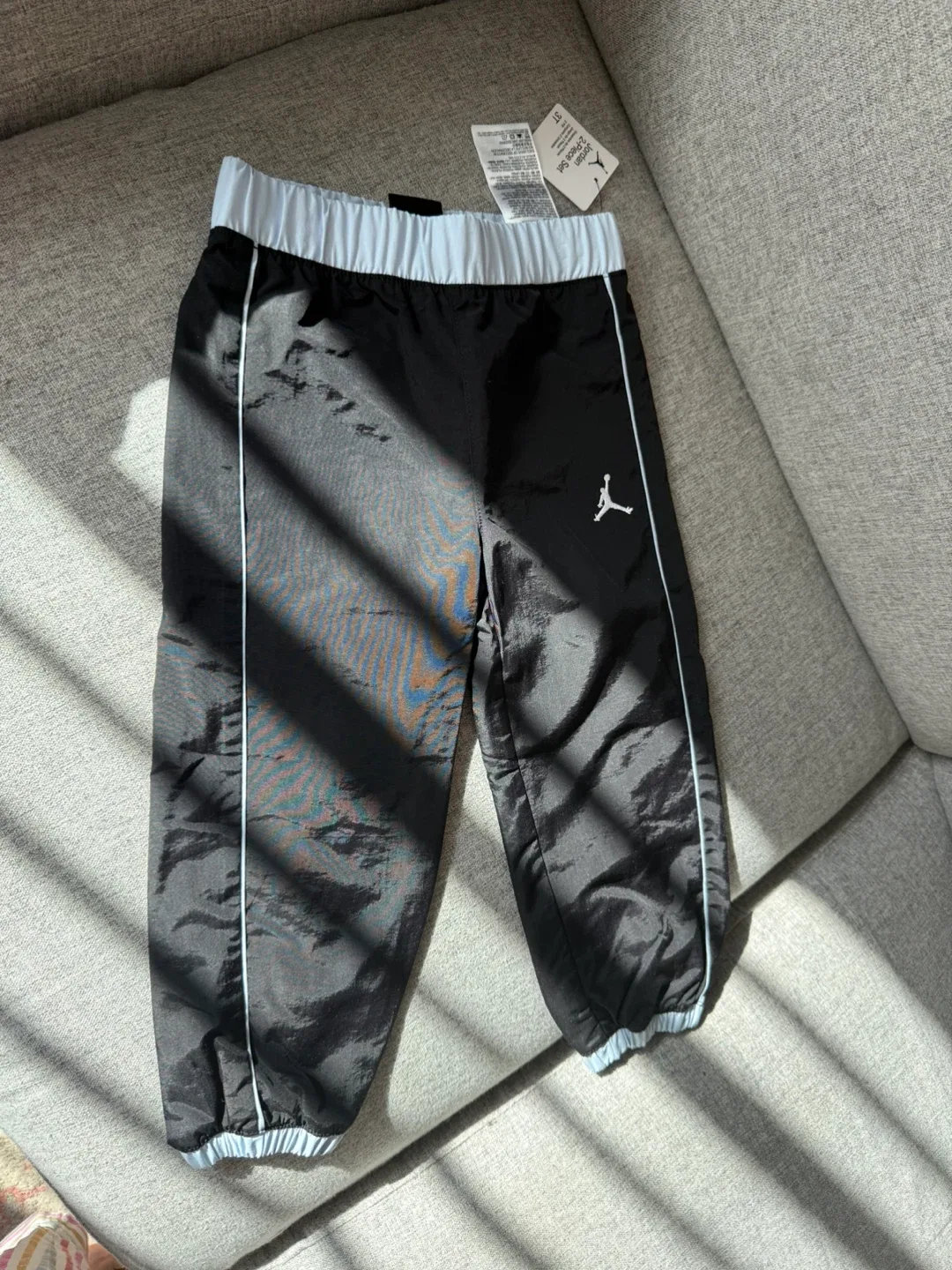 New Jordan Tracksuit - Size 3T image indicator(3)