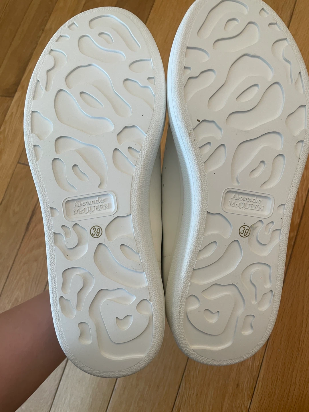 White Sneakers - Size 39 - photo 2