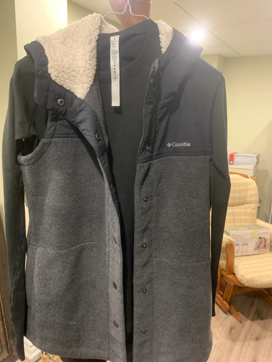 Columbia Fleece Vest - Size Small