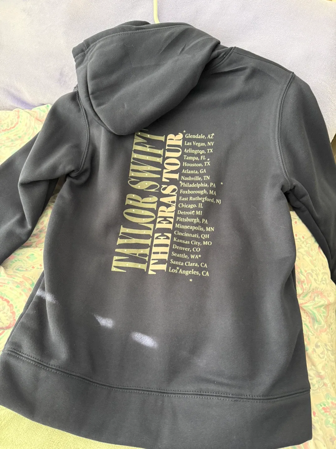 Taylor Swift The Eras Tour Hoodie - Size M image indicator(2)