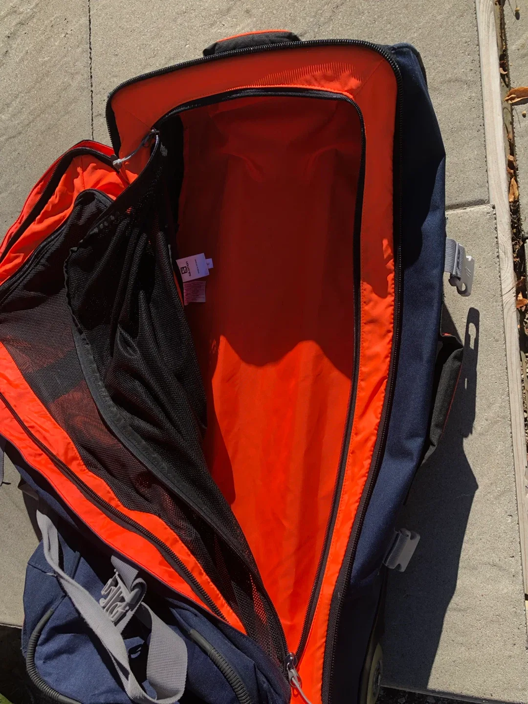 Salomon Container 100 Rolling Travel Bag image indicator(5)