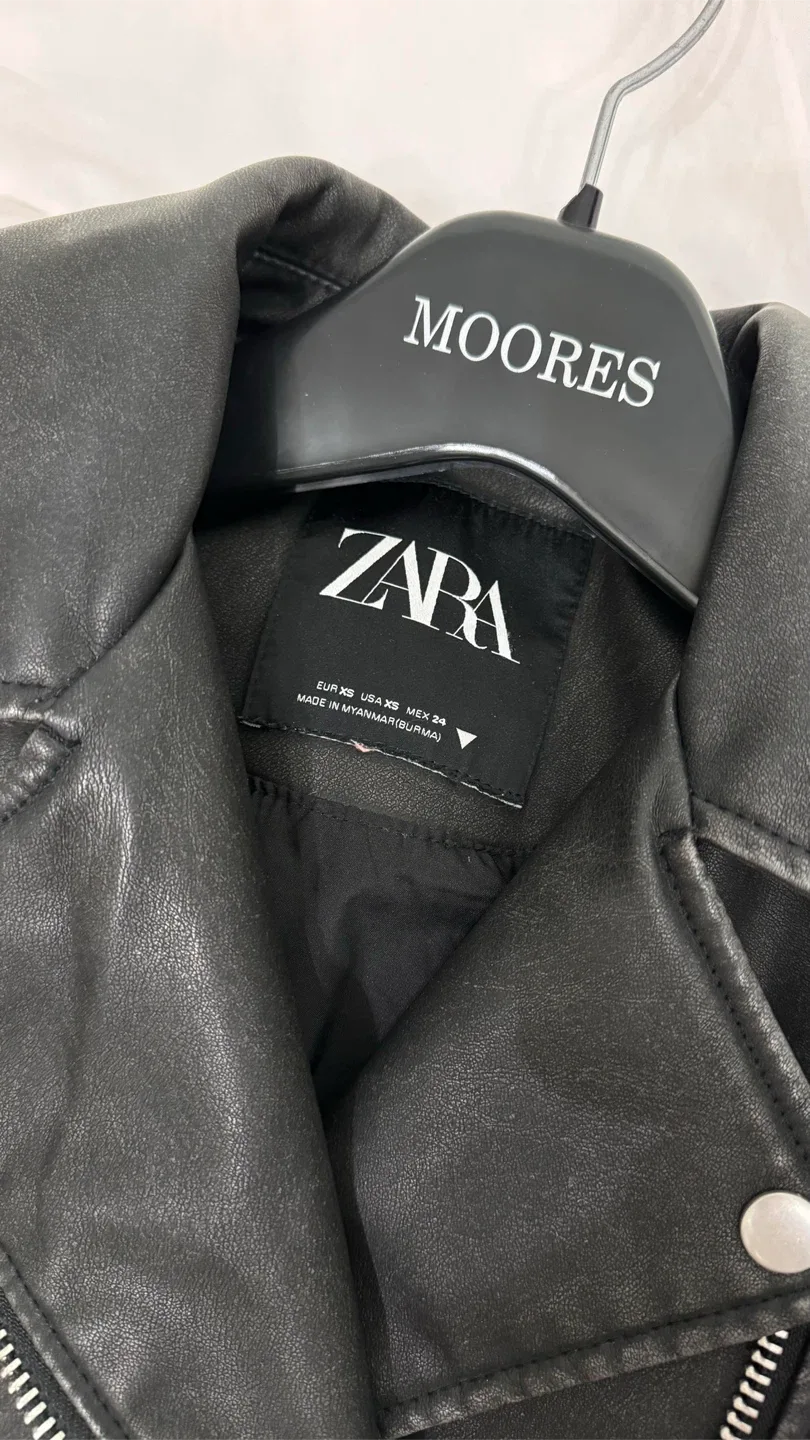 Zara Black Biker Jacket - Size XS image indicator(3)