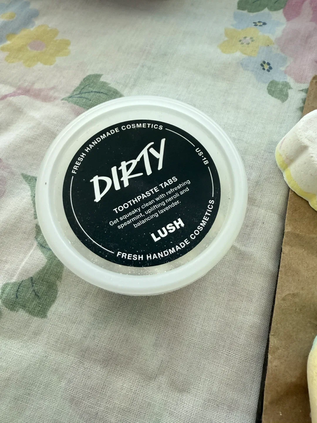 Lush Bath Bombs & Toothpaste Tabs image indicator(7)