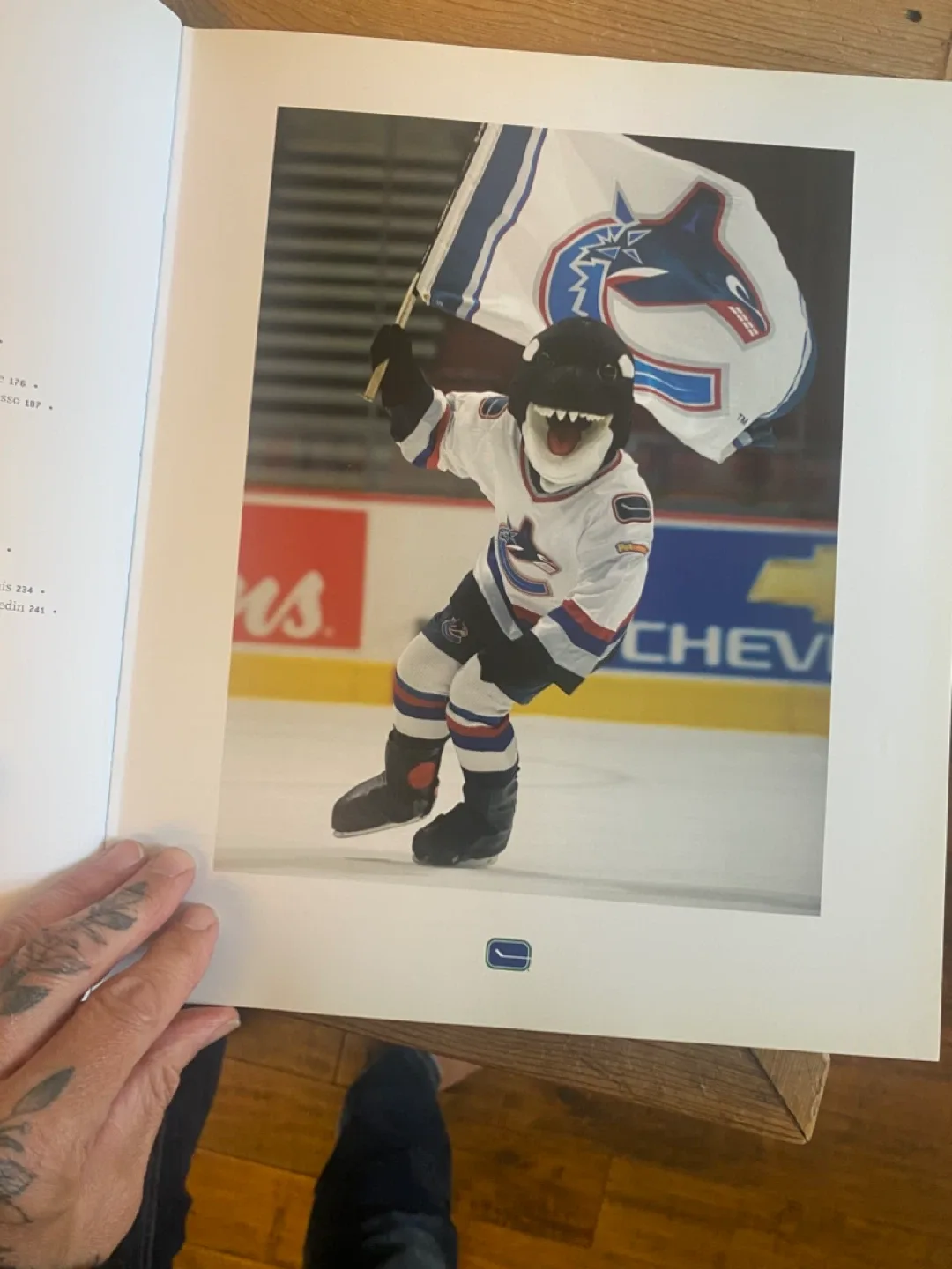 Canucks Legends: Vancouver's Hockey Heroes Book image indicator(7)