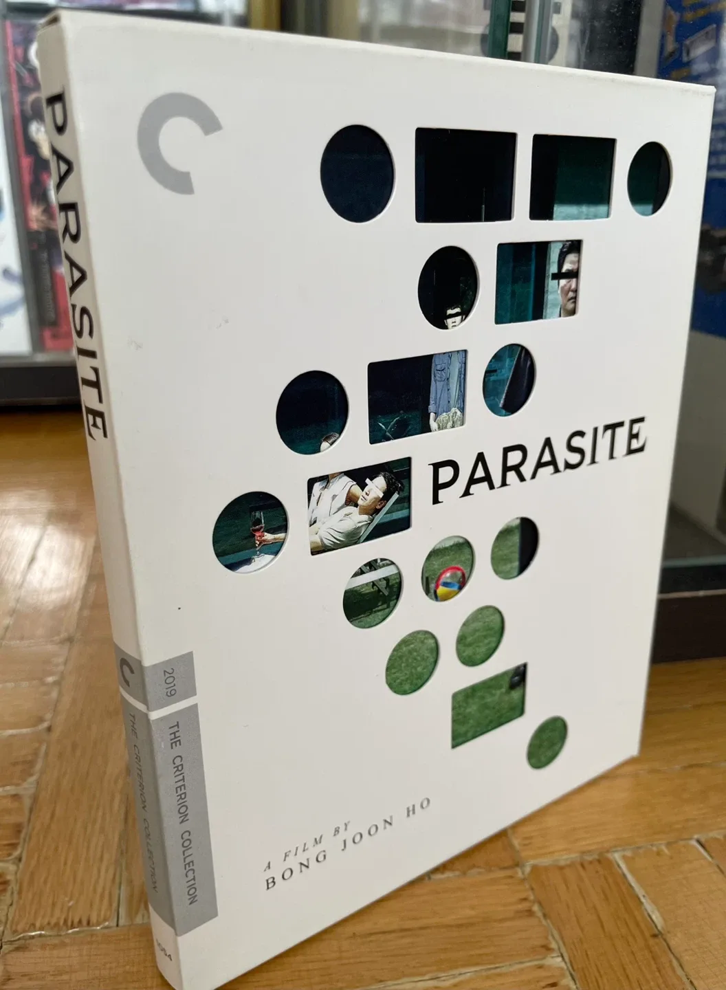 Parasite (Criterion Collection) Blu-ray thumbnail