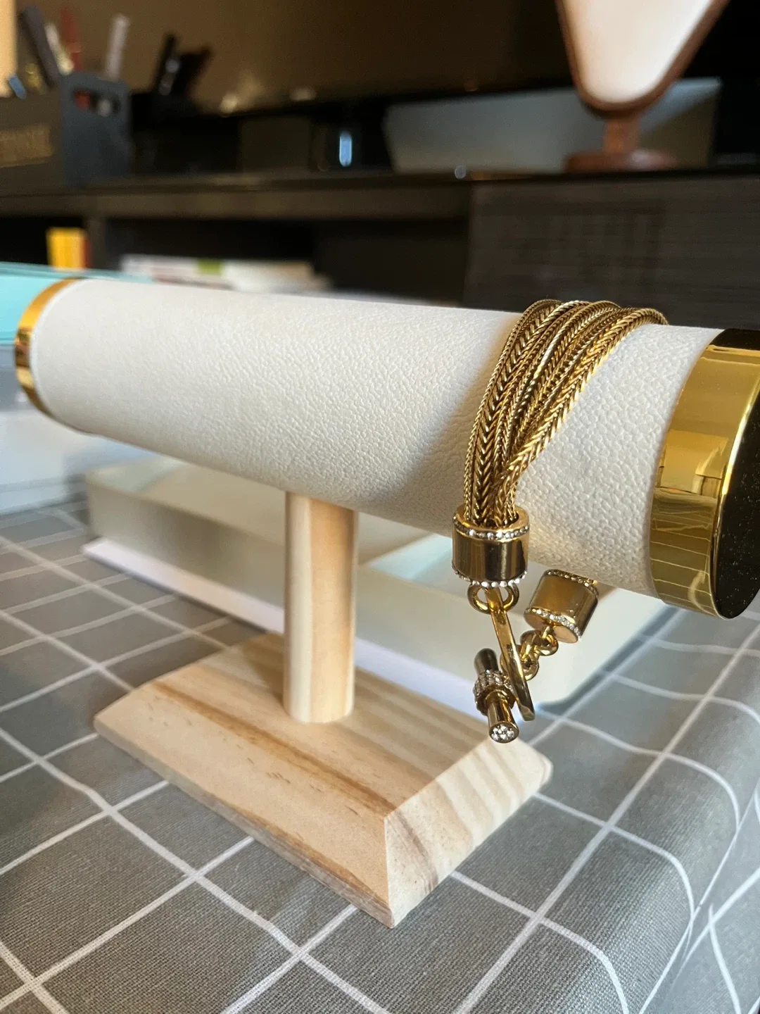 Gold-toned Braided Bracelet image indicator(3)