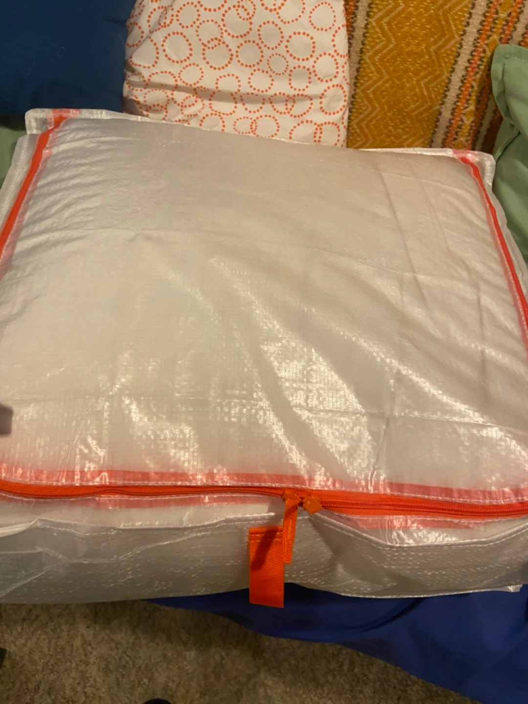 PENDING- White Down Comforter-King Size with ties - photo 3