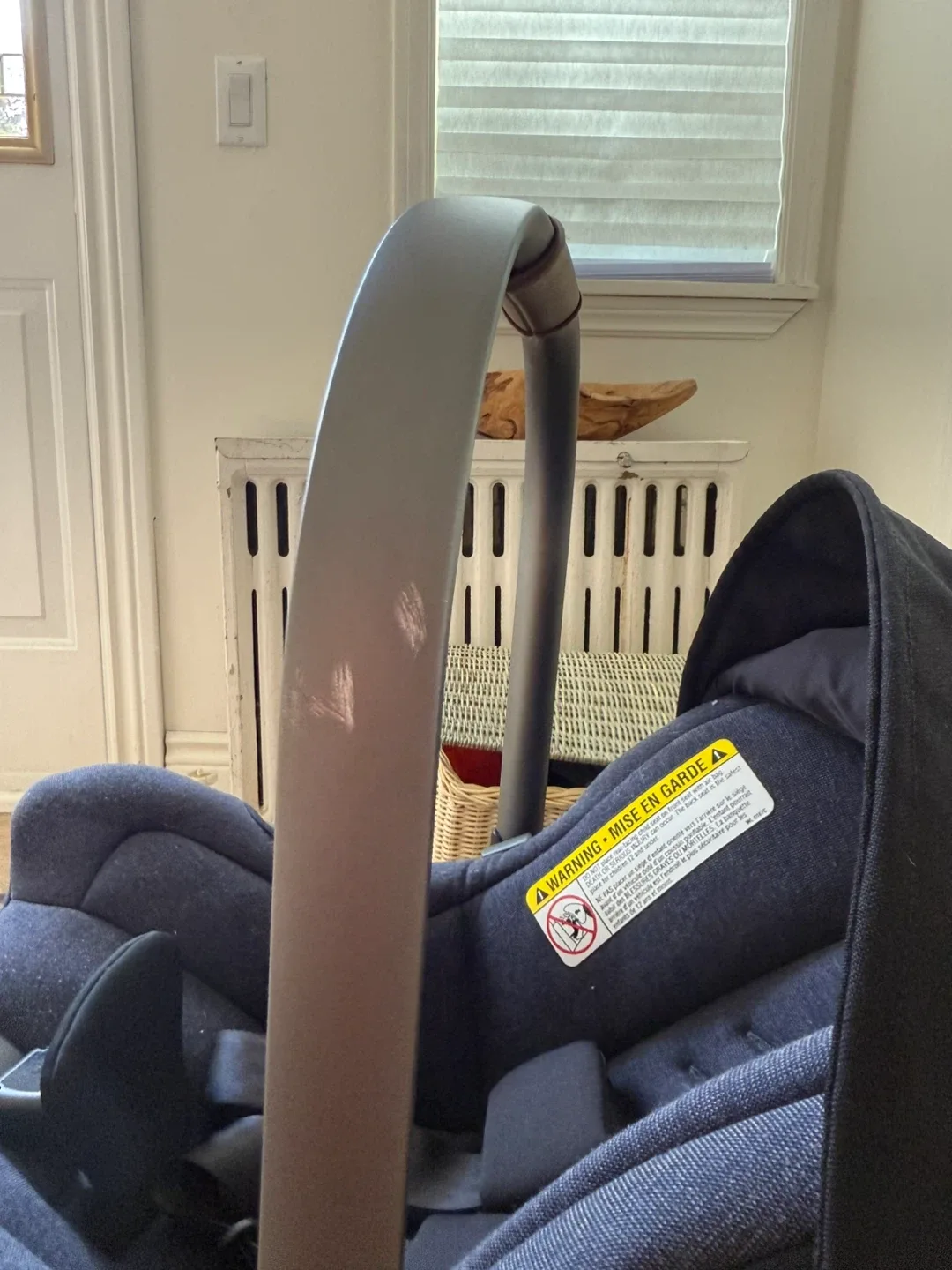 Nuna Pipa Infant Car Seat with Base image indicator(7)