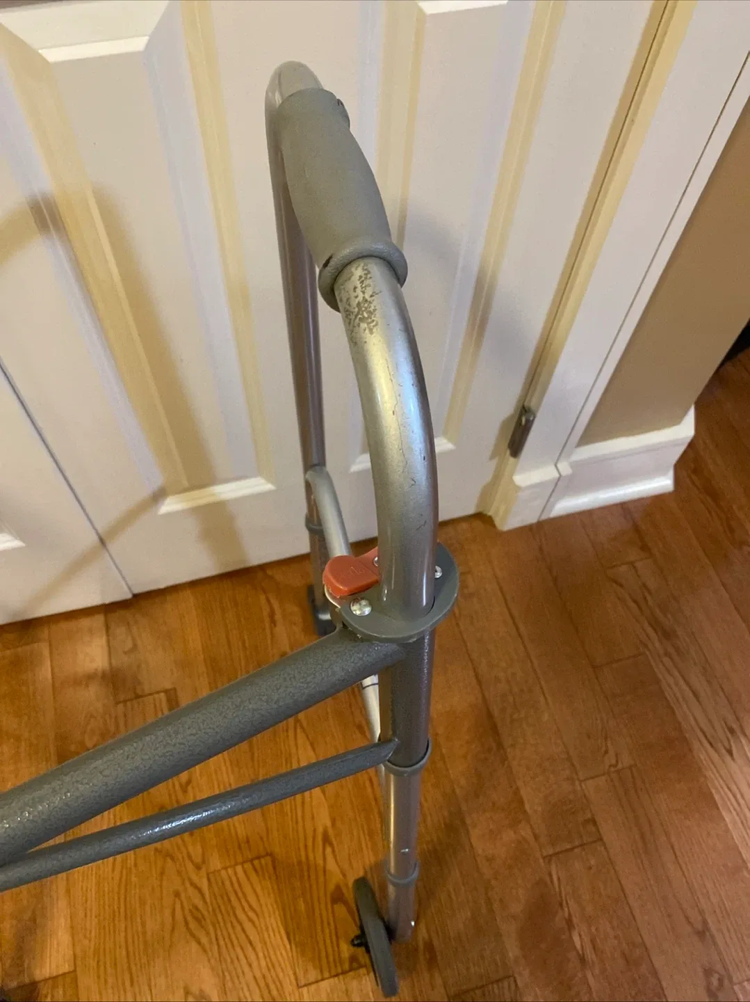 Drive Medical HX5 9JP Walker image indicator(2)