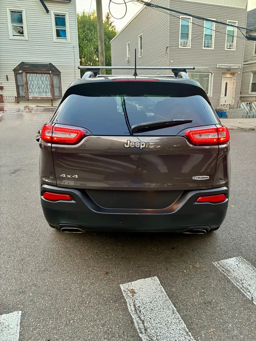 2017 Jeep Cherokee Latitude – One Owner image indicator(3)